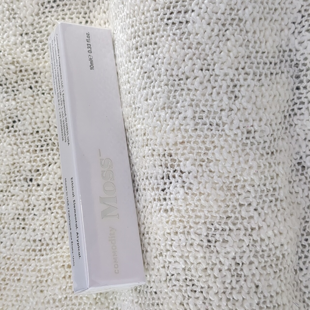 Commodity Moss- in Scent Space: Personal, 10ml/0.33fl oz - Picture 2 of 9